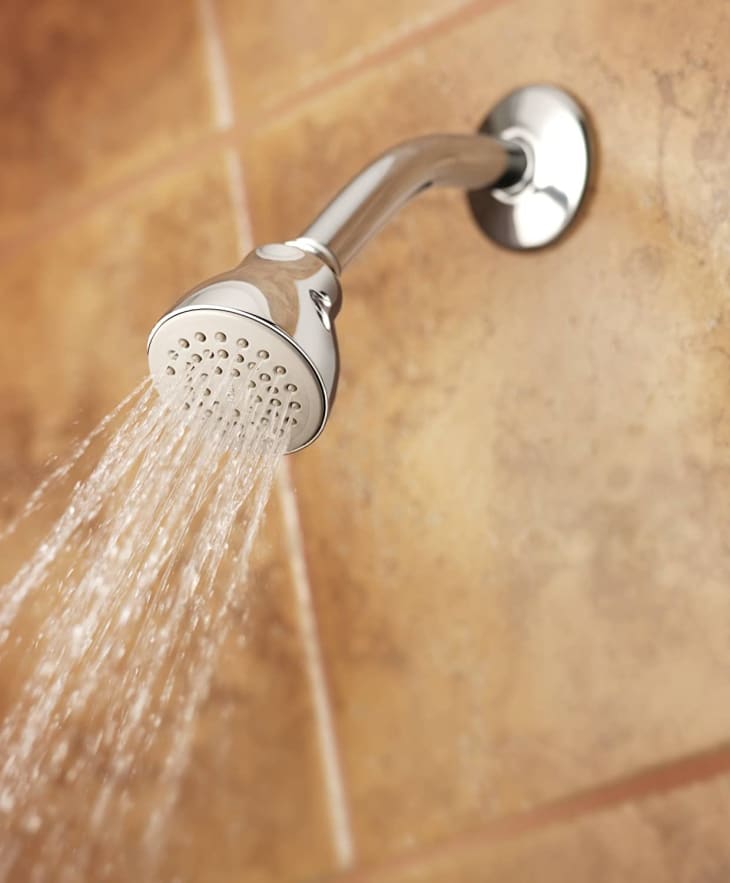 The Best SpaLike Showerheads for Under 35 rom Amazon Apartment Therapy